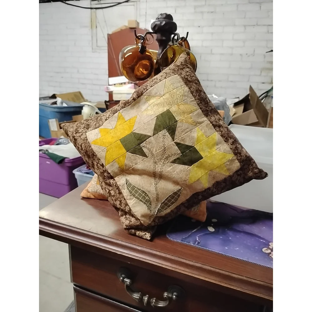 VTG Sunflower Star Throw‎ Pillow Farmhouse Patchwork Quilted Cottagecore